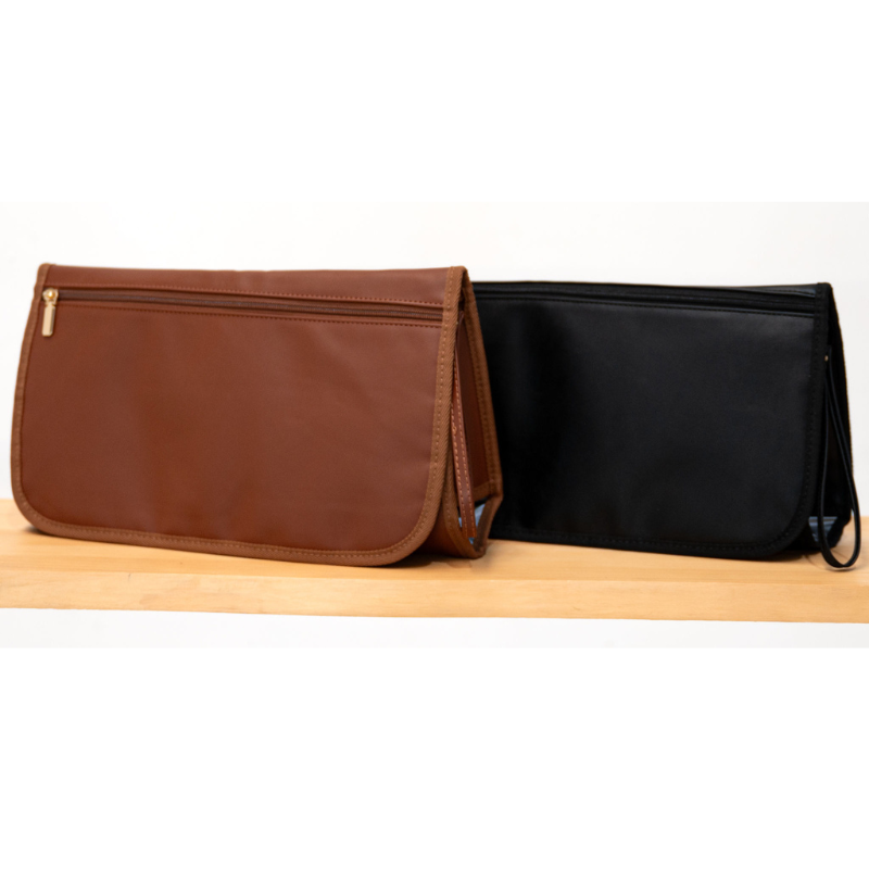 LuxeLittleOne™ Noa Changing Clutch